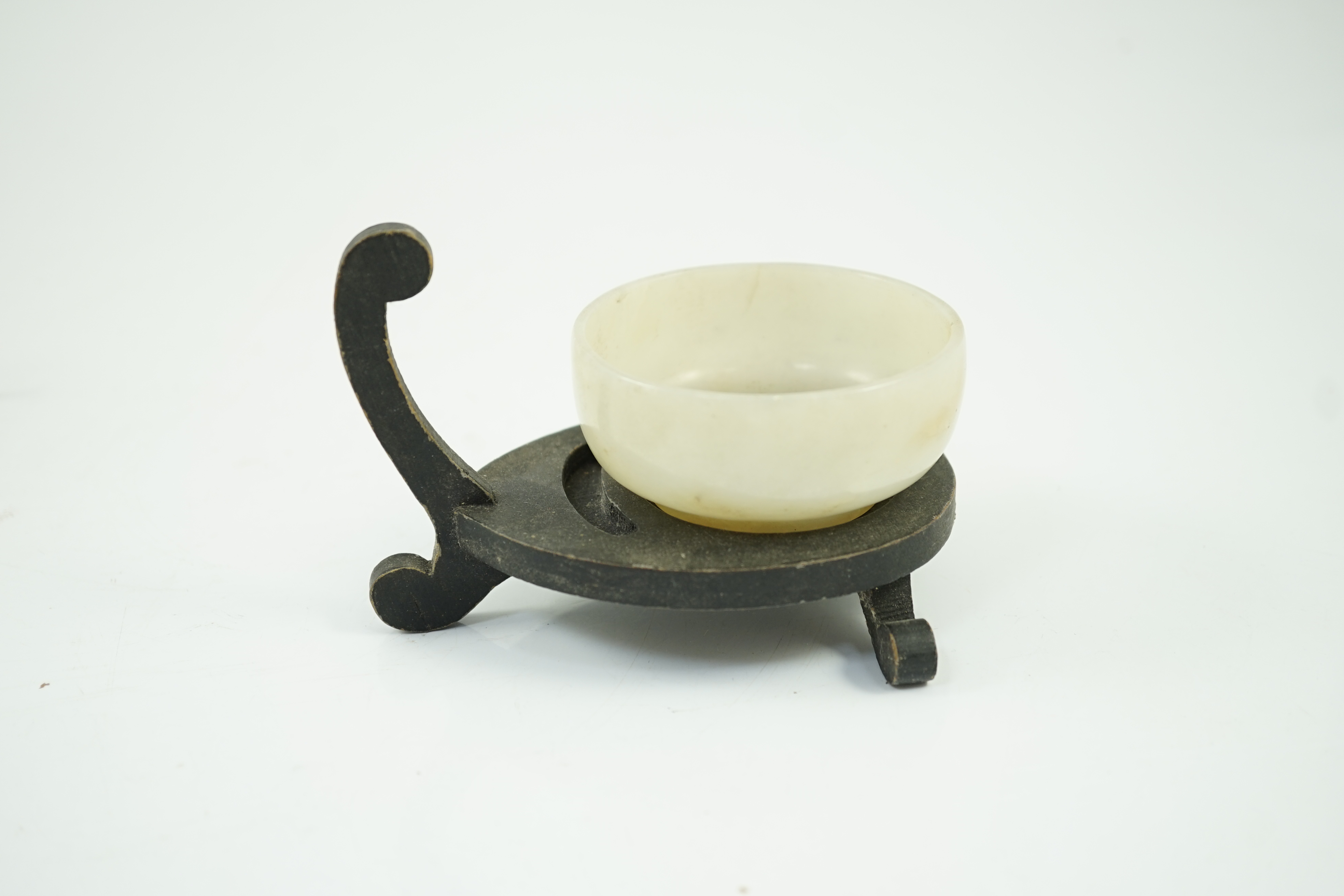 A Chinese pale celadon jade cup, Qing dynasty